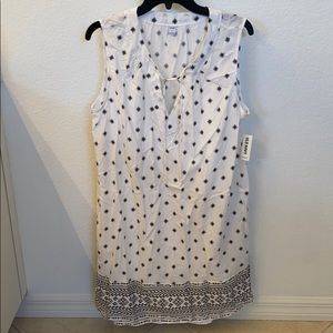 NWT Old Navy white/black sleeveless dress